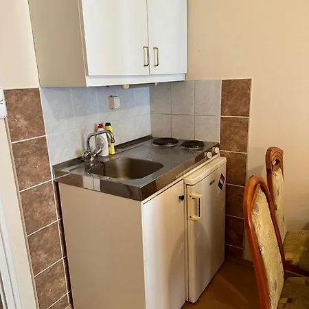 Cozy Garden Apartman Gyula Exterior photo